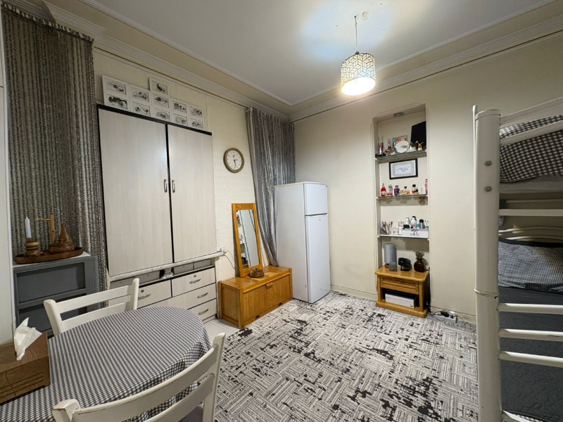 خوابگاه دخترانه وکیل